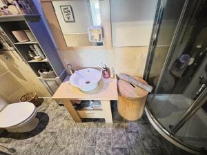 En suite- click for photo gallery